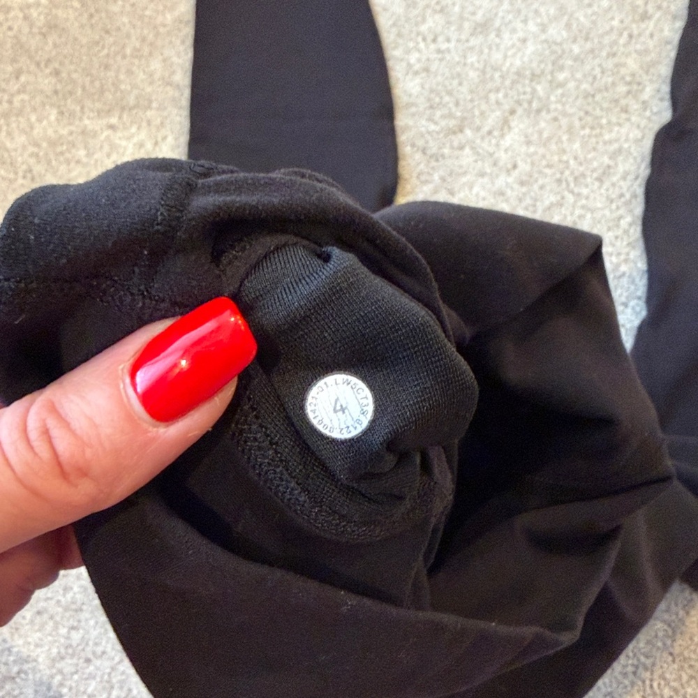 Lululemon Align Leggings 25” - Picture 4 of 5
